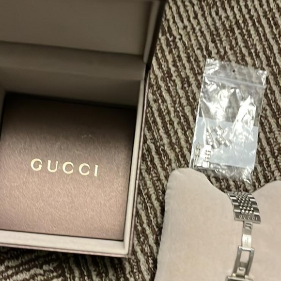 Men's Gucci G-Timeless watch - Picture 3 of 6